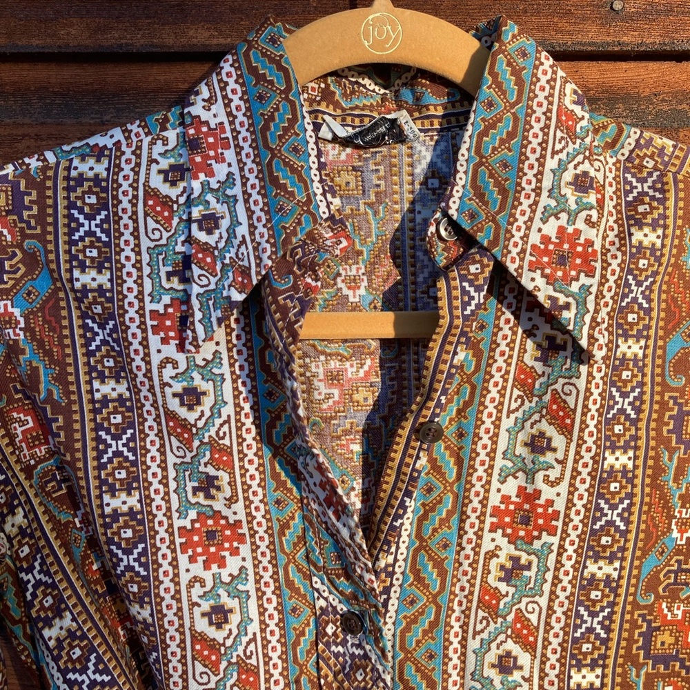 70s Dagger Collar Top